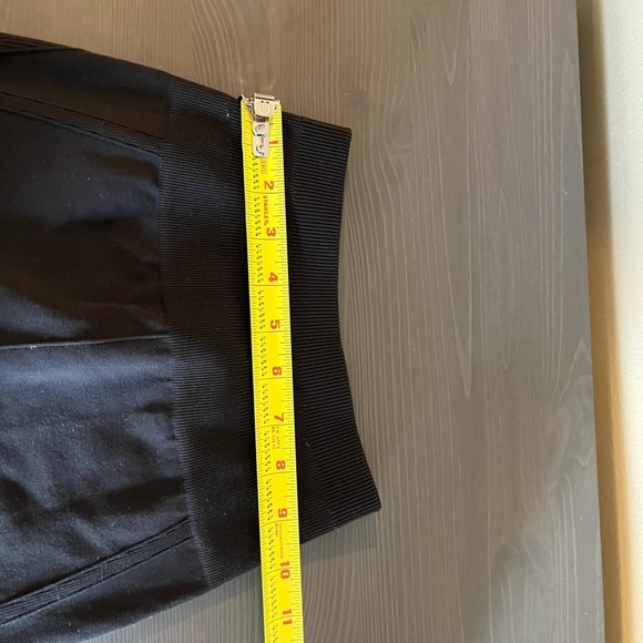 Lululemon Zone in Crop Leggings - Picture 6 of 7